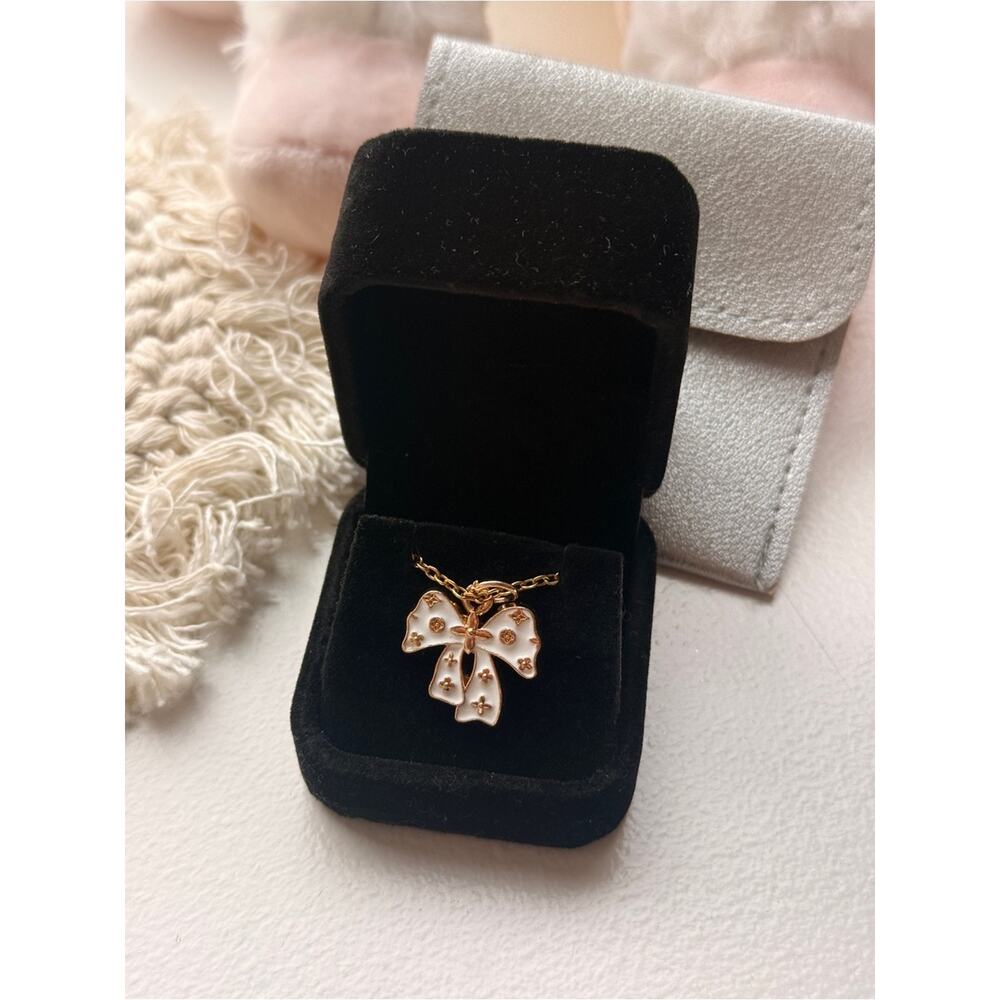 🎁BOGO Sale! Vintage ONLY 1!LV Bow Upcycled Necklace